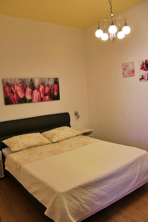 Apartments Kimm โปเรช ภายนอก รูปภาพ