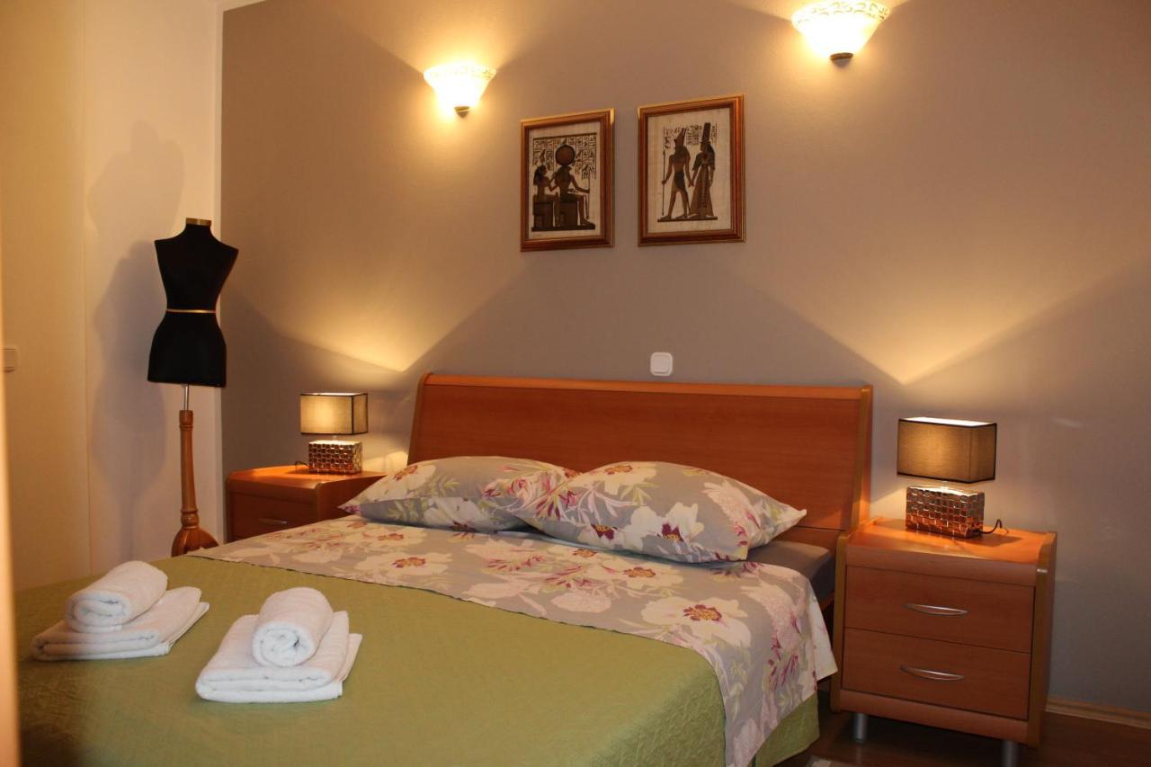 Apartments Kimm โปเรช ภายนอก รูปภาพ