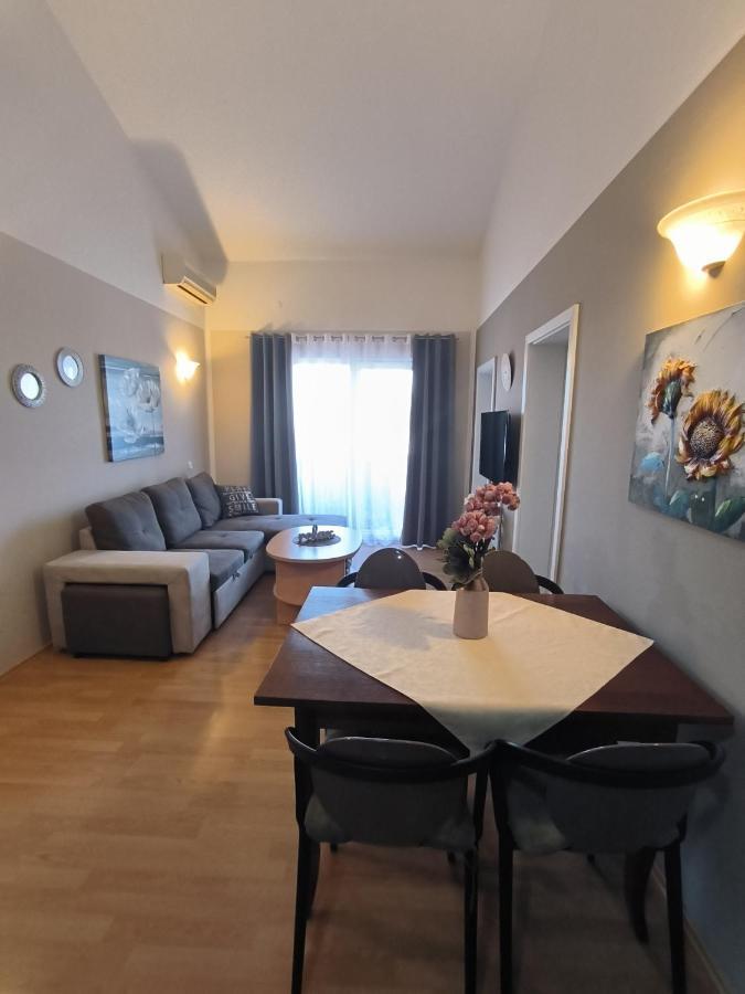Apartments Kimm โปเรช ภายนอก รูปภาพ