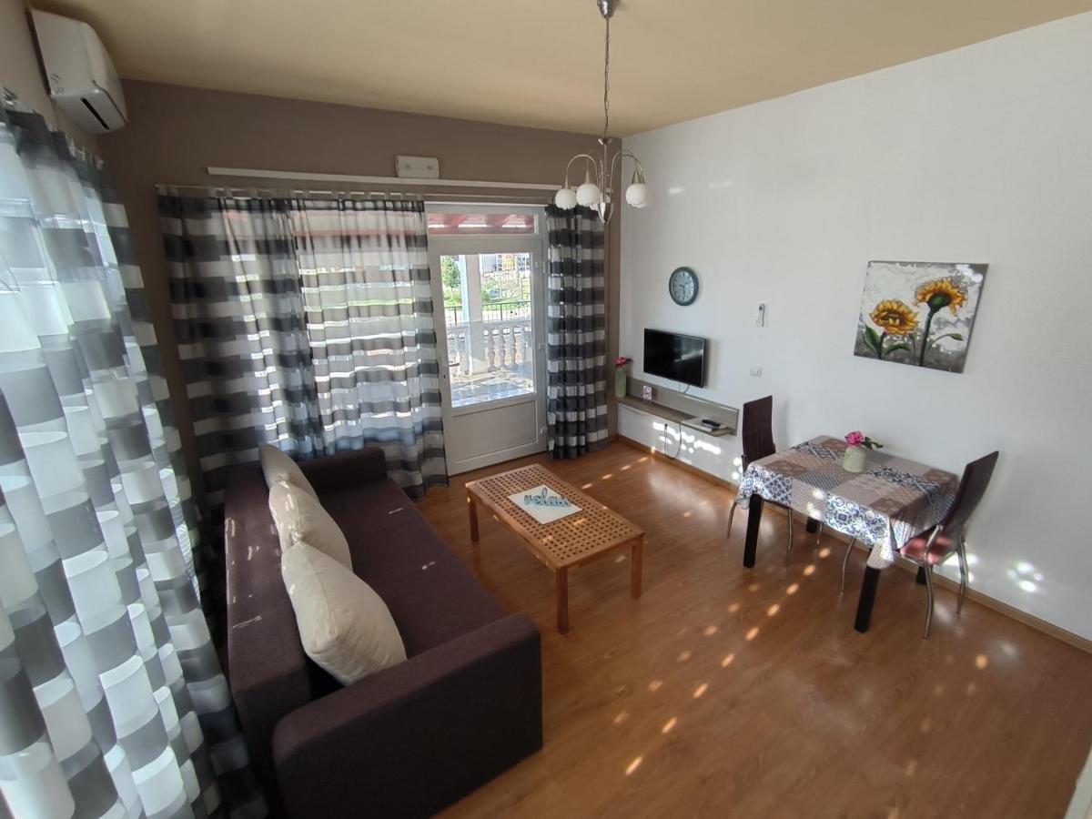 Apartments Kimm โปเรช ภายนอก รูปภาพ