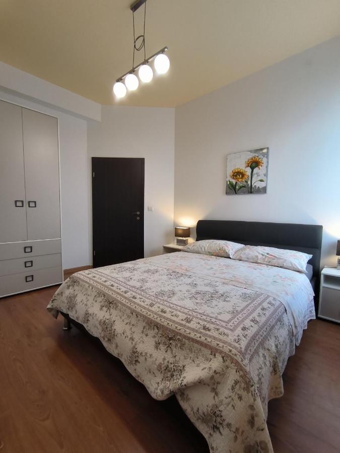 Apartments Kimm โปเรช ภายนอก รูปภาพ