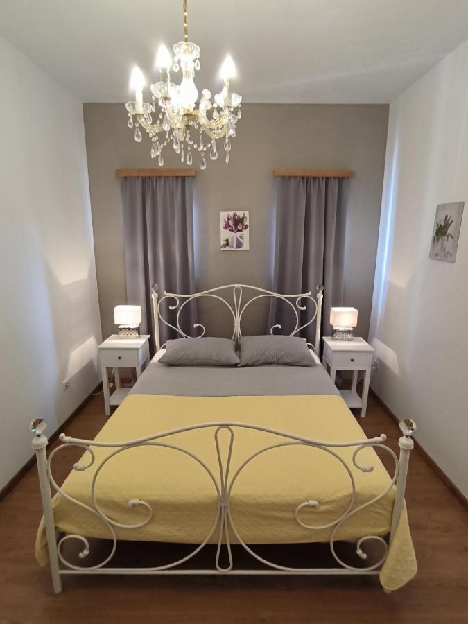 Apartments Kimm โปเรช ภายนอก รูปภาพ