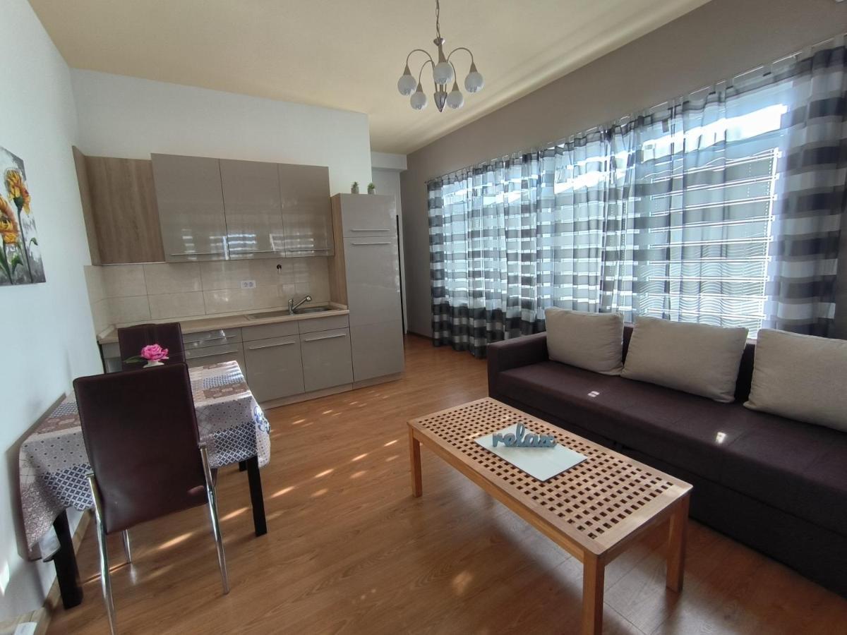 Apartments Kimm โปเรช ภายนอก รูปภาพ