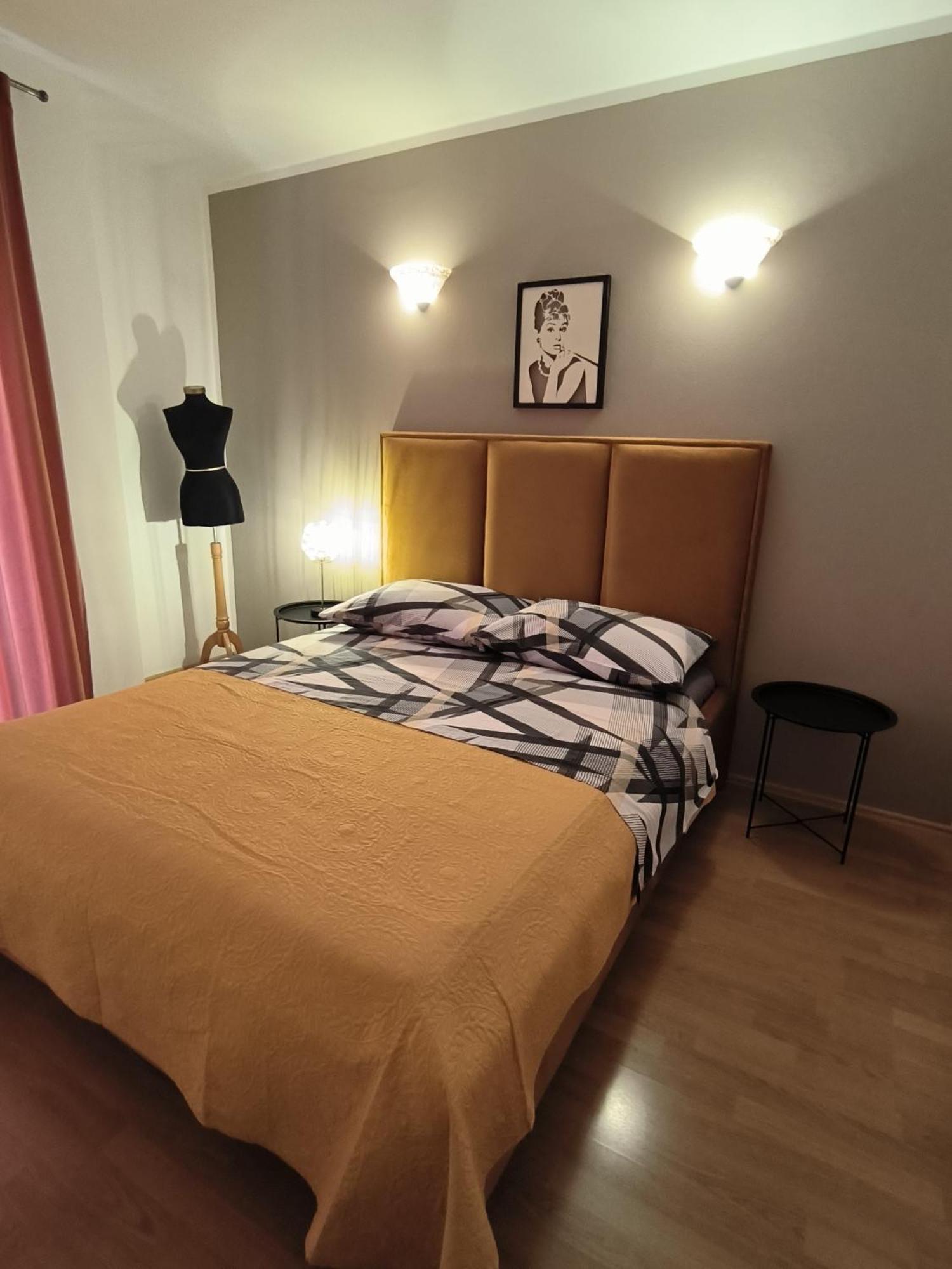 Apartments Kimm โปเรช ภายนอก รูปภาพ
